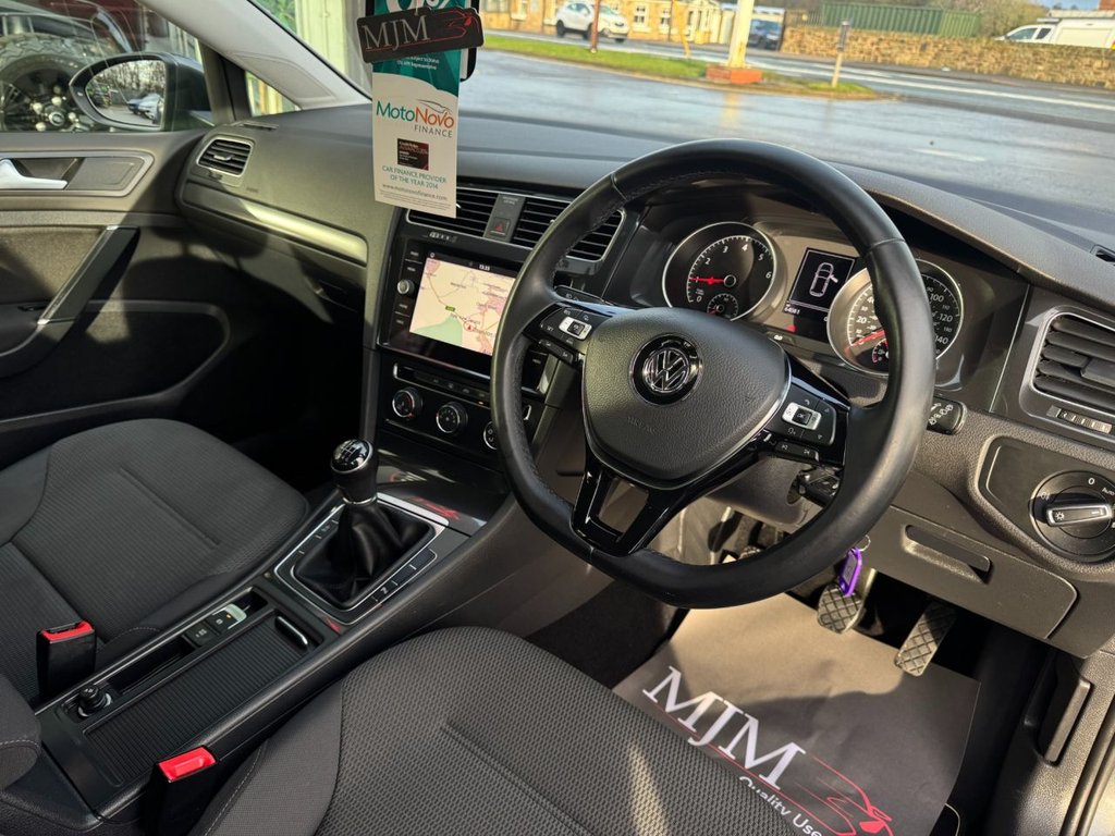 Used Volkswagen Golf 2018 for sale - 76617977: Photo 4