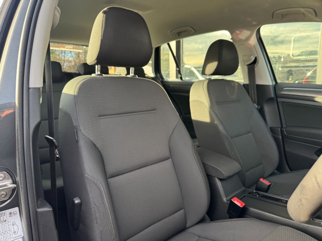 Used Volkswagen Golf 2018 for sale - 76617977: Photo 40