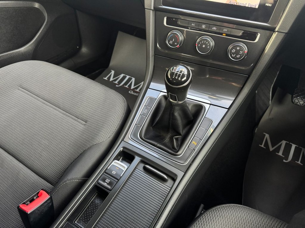 Used Volkswagen Golf 2018 for sale - 76617977: Photo 45