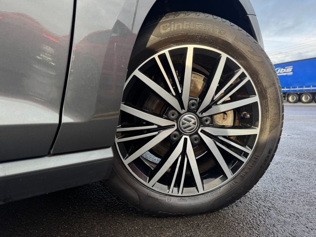 Used Volkswagen Golf 2018 for sale - 76617977: Photo 5