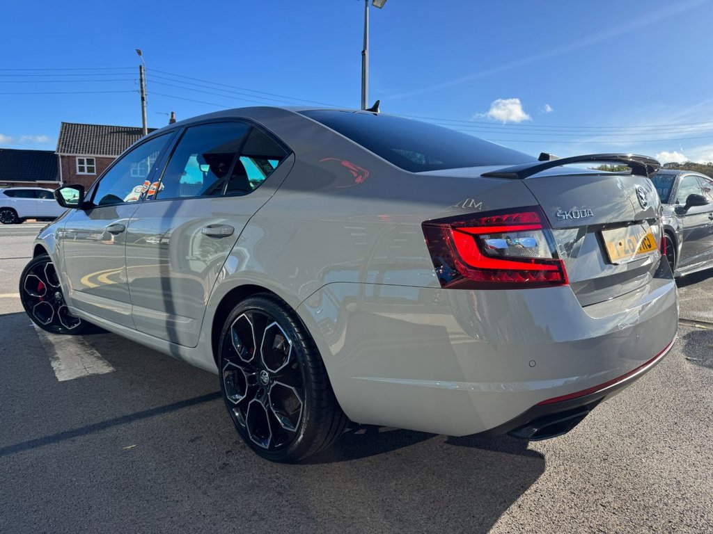 Used Skoda Octavia 2020 for sale - 76333848: Photo 2