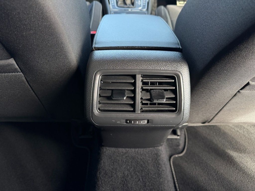 Used Volkswagen Golf 2018 for sale - 77880299: Photo 40