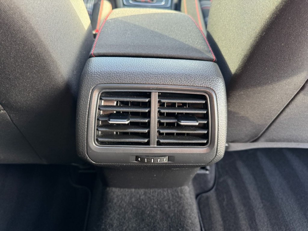 Used Volkswagen Golf 2018 for sale - 76223229: Photo 41