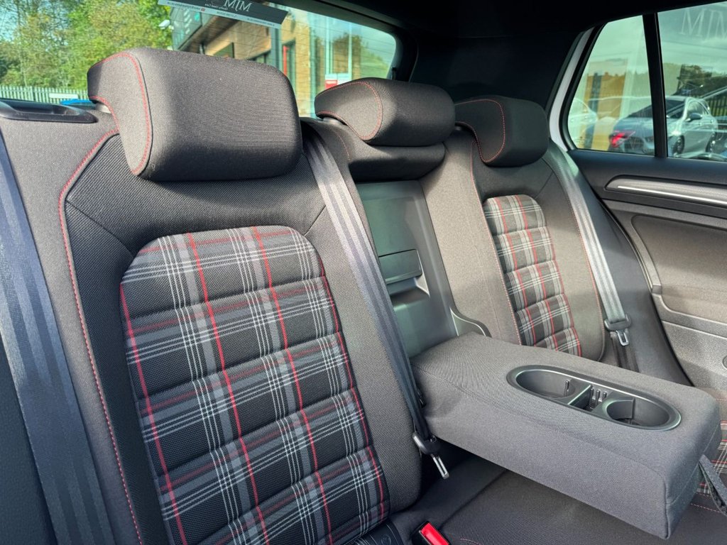 Used Volkswagen Golf 2018 for sale - 76223229: Photo 42