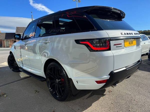 Used Land Rover Range Rover Sport 2015 for sale - 76185330: Photo 2