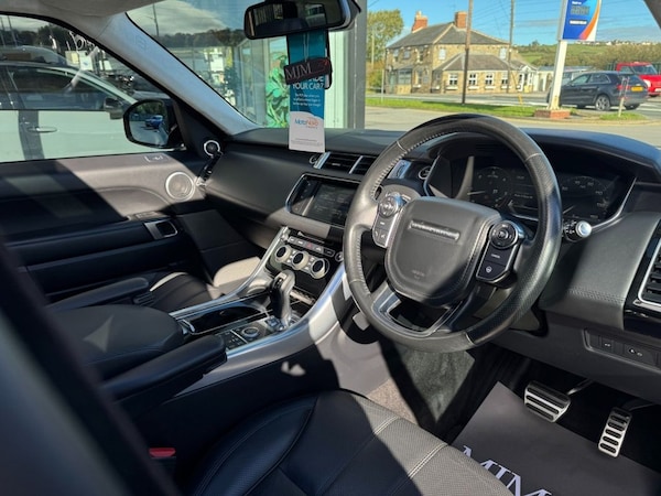 Used Land Rover Range Rover Sport 2015 for sale - 76185330: Photo 4