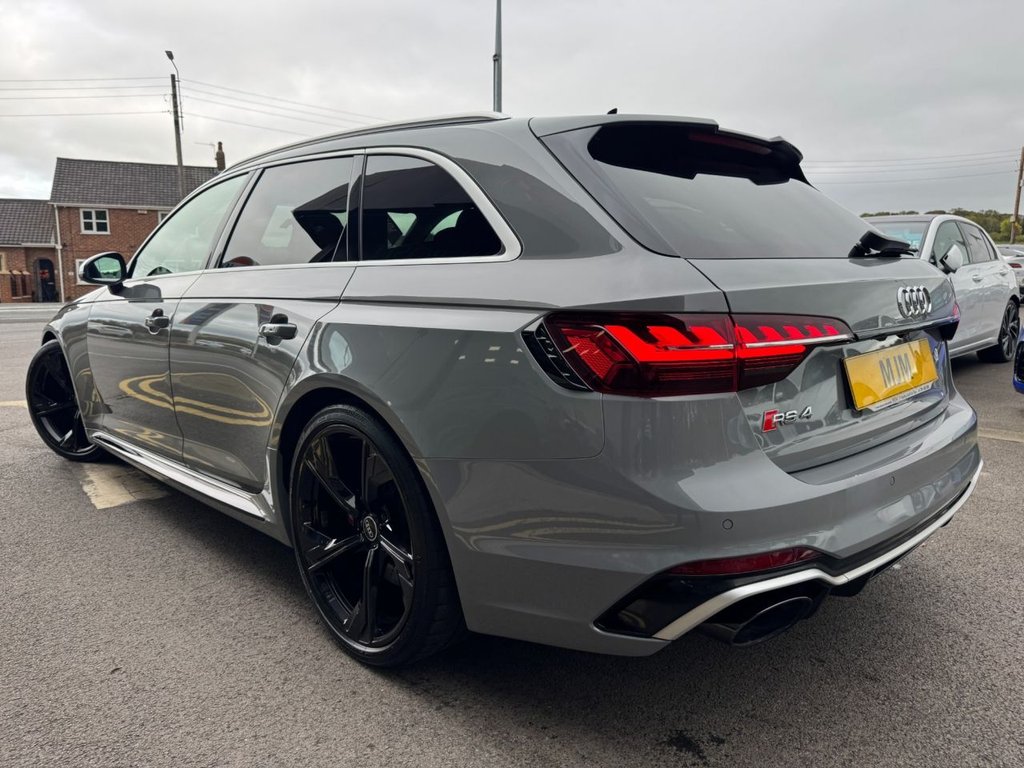 Used Audi RS4 2021 for sale - 76203227: Photo 2