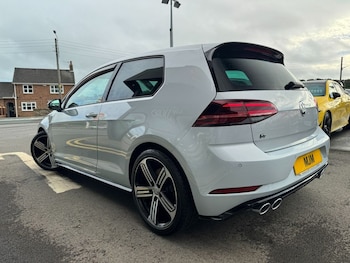 Used Volkswagen Golf 2017 for sale - 75998521: Photo