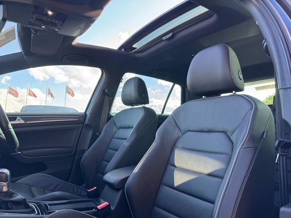 Used Volkswagen Golf 2019 for sale - 76061919: Photo 3