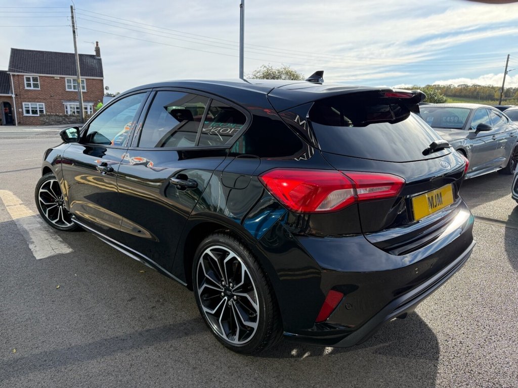 Used Ford Focus 2019 for sale - 76361650: Photo 2