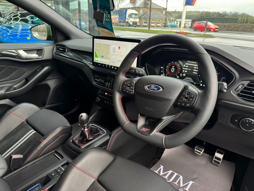 Used Ford Focus 2023 for sale - 77153853: Photo 4