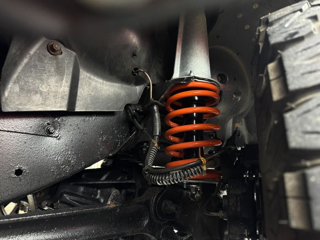 Used Land Rover Defender 90 2013 for sale - 76582015: Photo 25