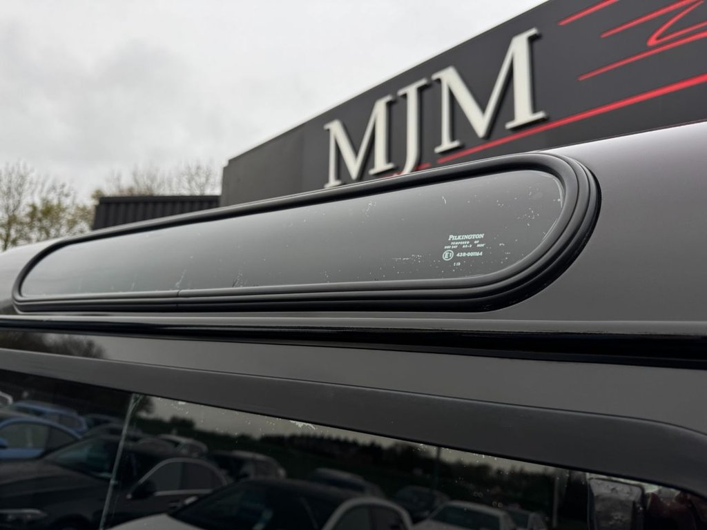 Used Land Rover Defender 90 2013 for sale - 76582015: Photo 32