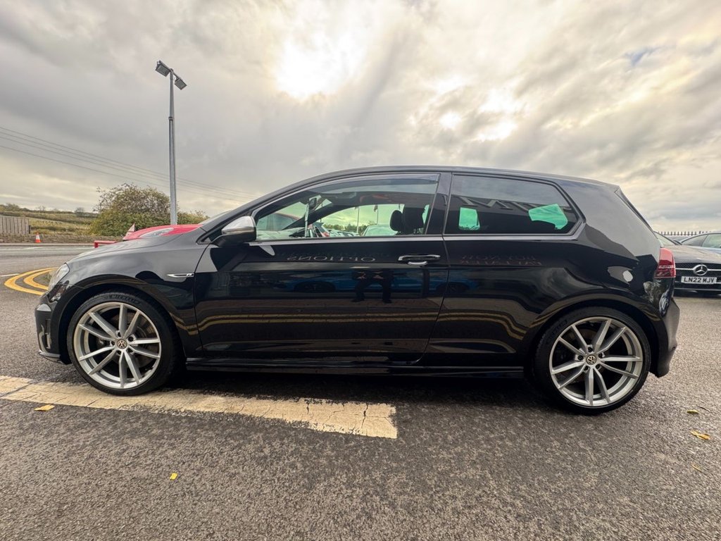 Used Volkswagen Golf 2015 for sale - 76356100: Photo 11