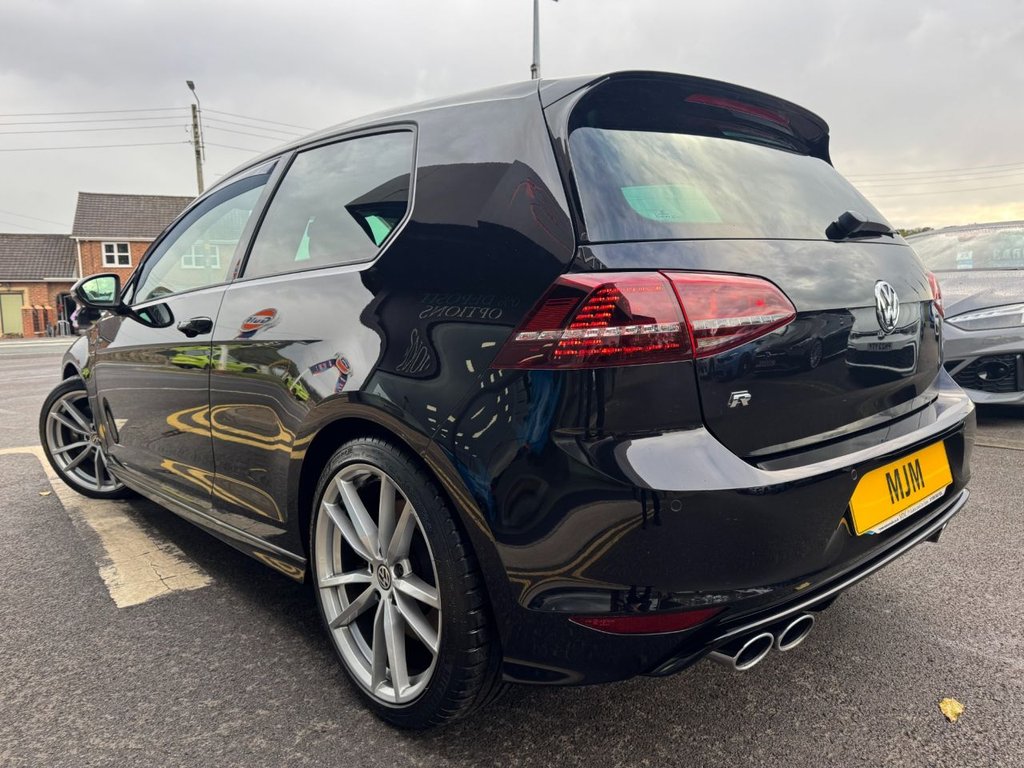 Used Volkswagen Golf 2015 for sale - 76356100: Photo 2