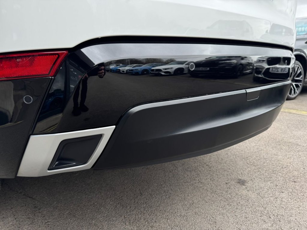 Used Land Rover Discovery 2017 for sale - 77904773: Photo 32