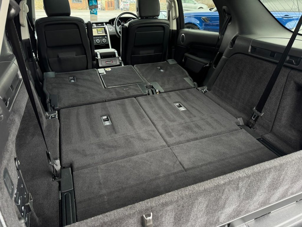 Used Land Rover Discovery 2017 for sale - 77904773: Photo 38