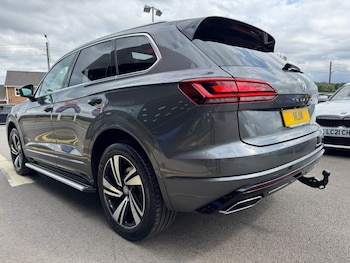 Used Volkswagen Touareg 2019 for sale - 75444420: Photo