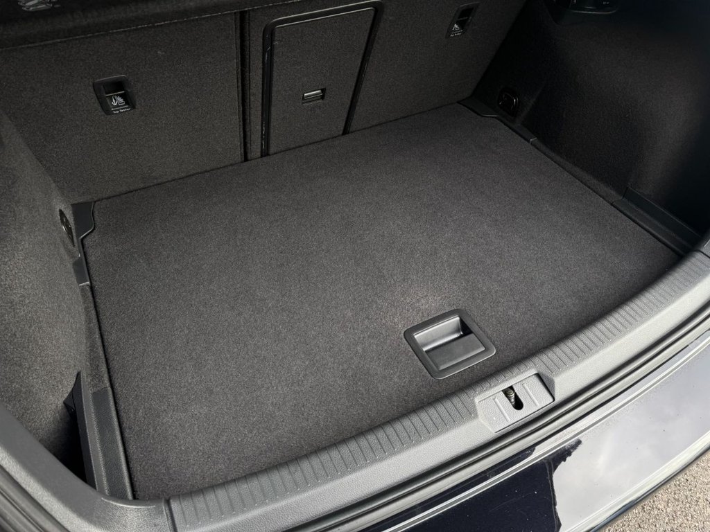 Used Volkswagen Golf 2015 for sale - 77668832: Photo 31