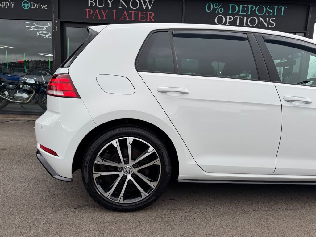 Used Volkswagen Golf 2019 for sale - 77904975: Photo 22