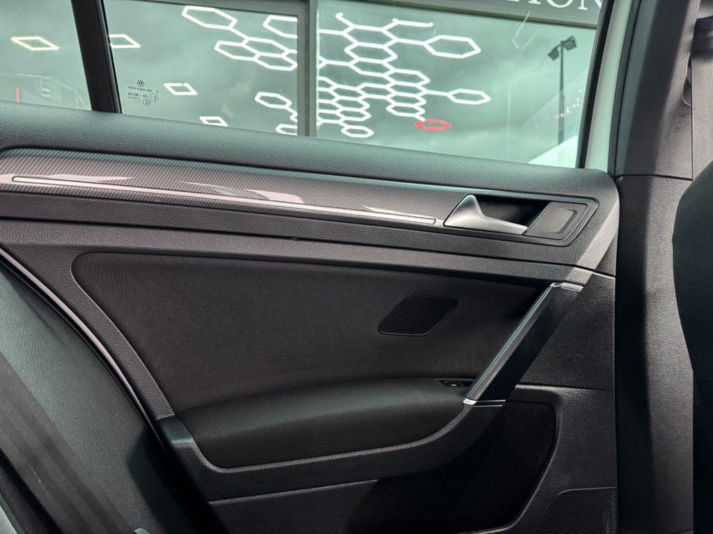 Used Volkswagen Golf 2019 for sale - 77904975: Photo 38