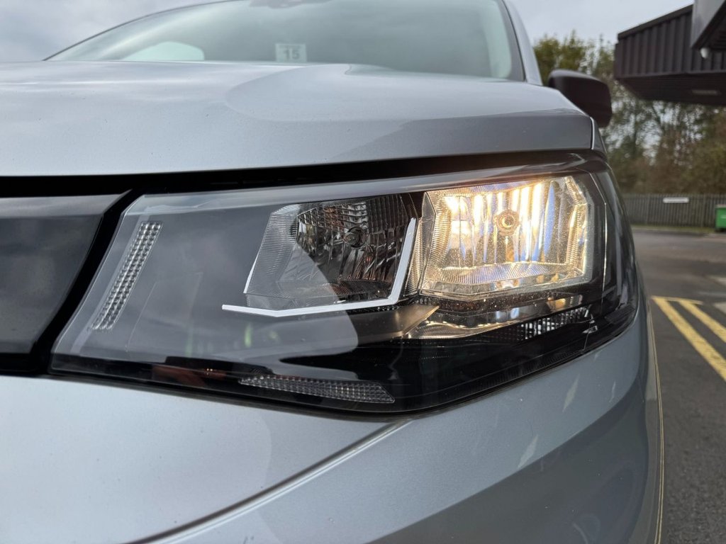 Used Volkswagen Caddy Maxi 2022 for sale - 76266652: Photo 14