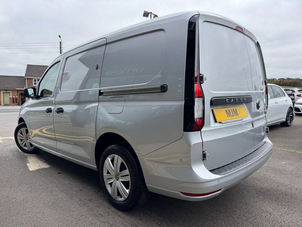 Used Volkswagen Caddy Maxi 2022 for sale - 76266652: Photo 2