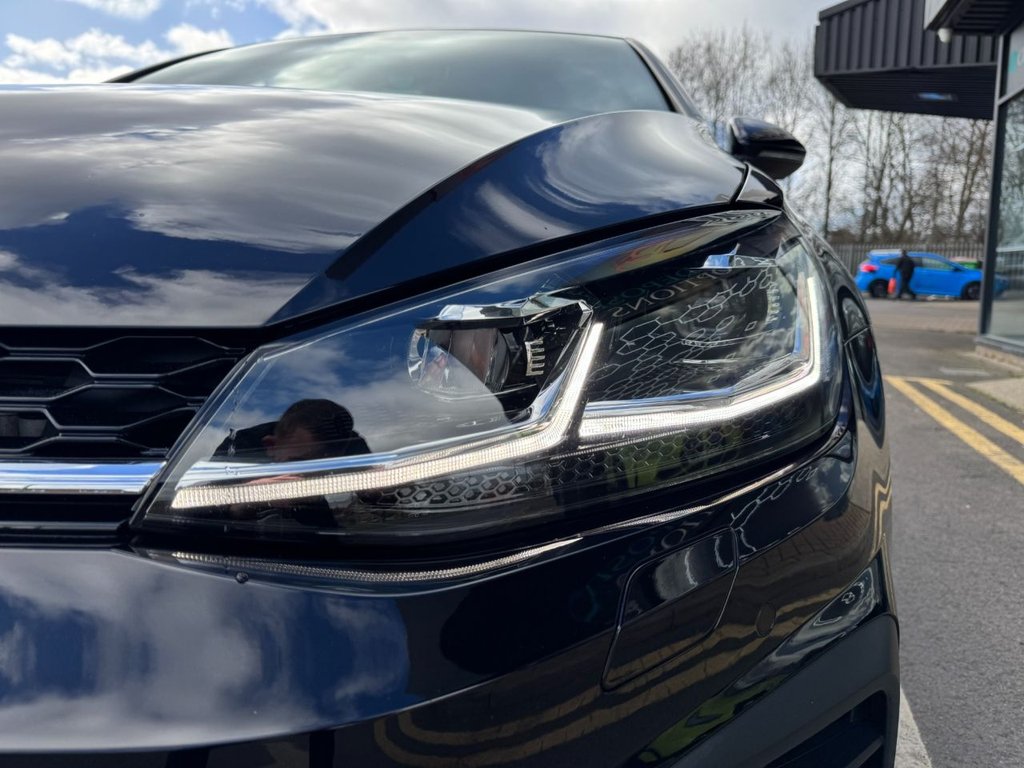 Used Volkswagen Golf 2017 for sale - 77835939: Photo 14