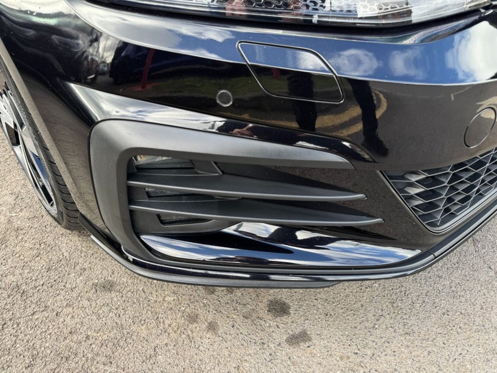 Used Volkswagen Golf 2017 for sale - 77835939: Photo 17