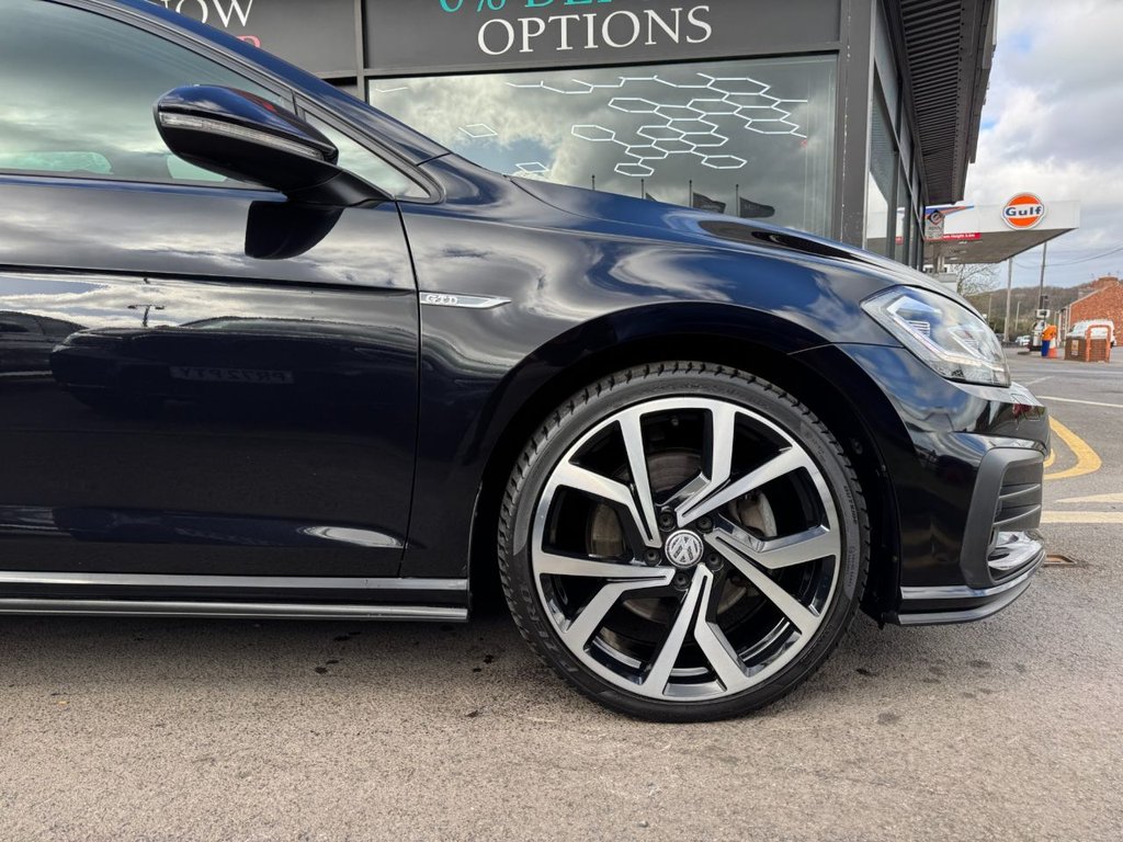 Used Volkswagen Golf 2017 for sale - 77835939: Photo 19