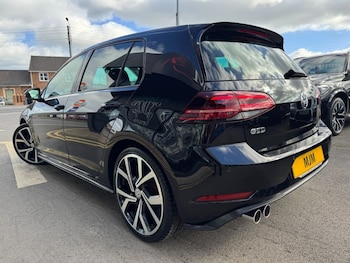 Used Volkswagen Golf 2017 for sale - 77835939: Photo