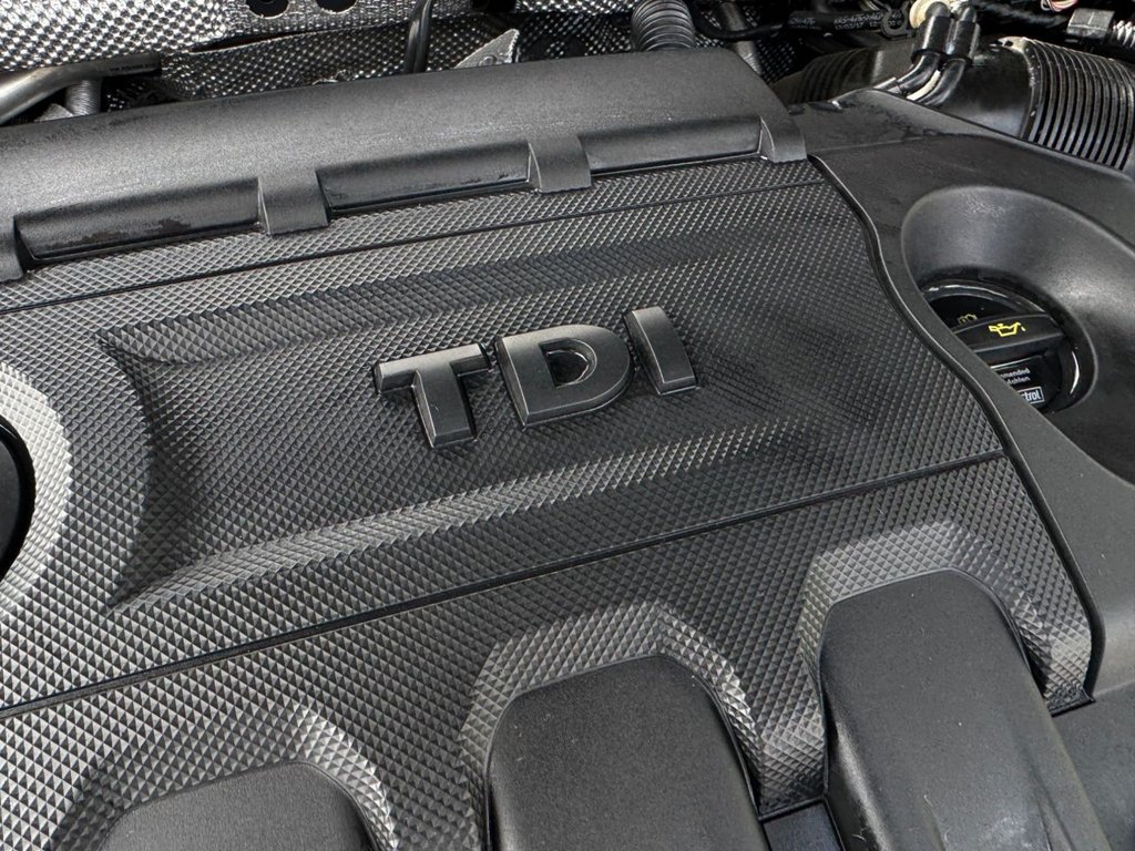 Used Volkswagen Golf 2017 for sale - 77835939: Photo 33