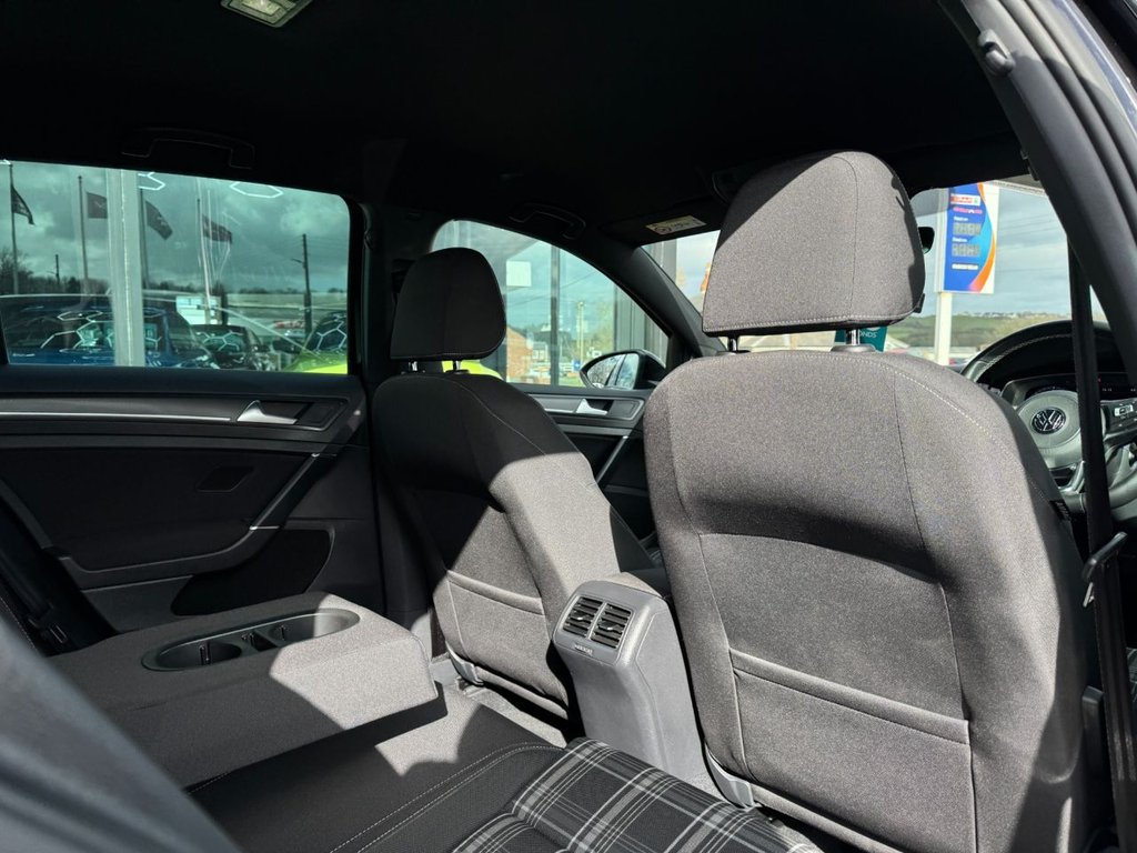 Used Volkswagen Golf 2017 for sale - 77835939: Photo 41