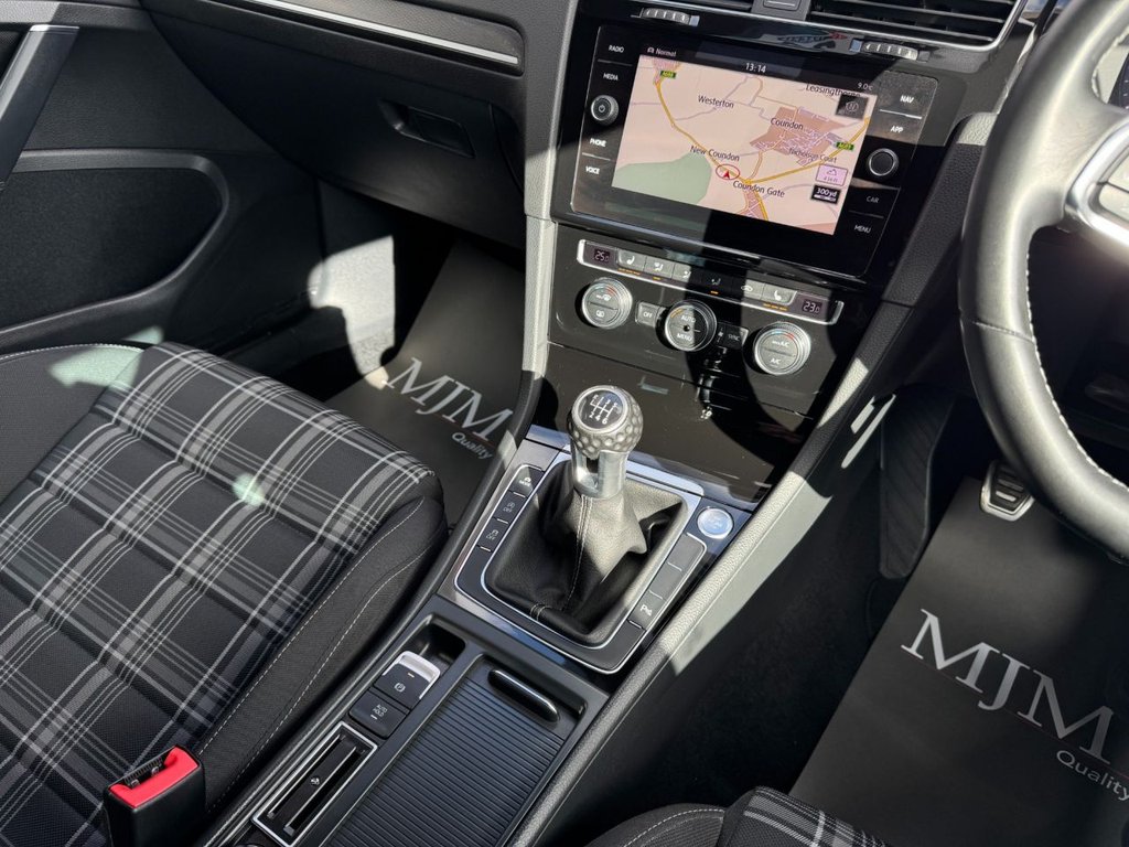 Used Volkswagen Golf 2017 for sale - 77835939: Photo 48