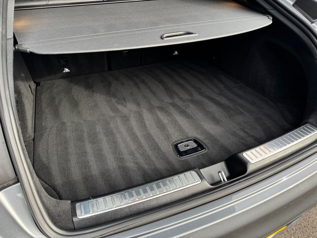 Used Mercedes-Benz GLC 2019 for sale - 76356316: Photo 31