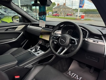 Used Jaguar F-Pace 2023 for sale - 78818517: Photo
