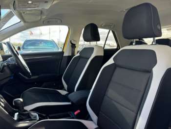 Used Volkswagen T-Roc 2021 for sale - 75037881: Photo