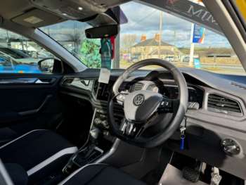 Used Volkswagen T-Roc 2021 for sale - 75037881: Photo