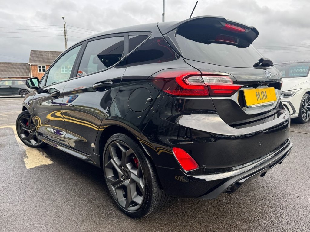 Used Ford Fiesta 2023 for sale - 76118511: Photo 2