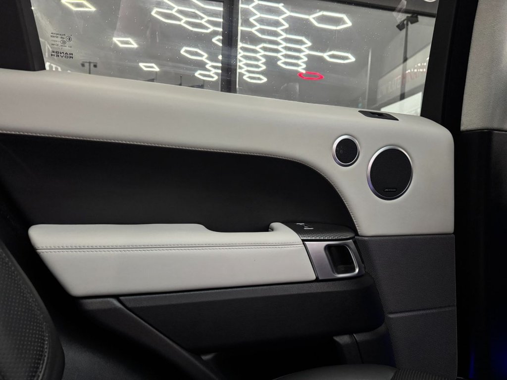 Used Land Rover Range Rover Sport 2015 for sale - 77421766: Photo 43