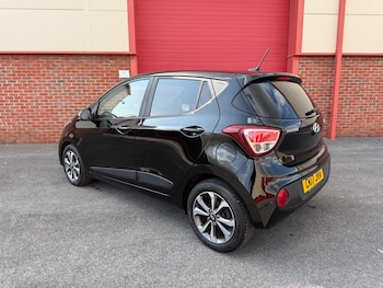 Used Hyundai i10 2017 for sale - 75506744: Photo