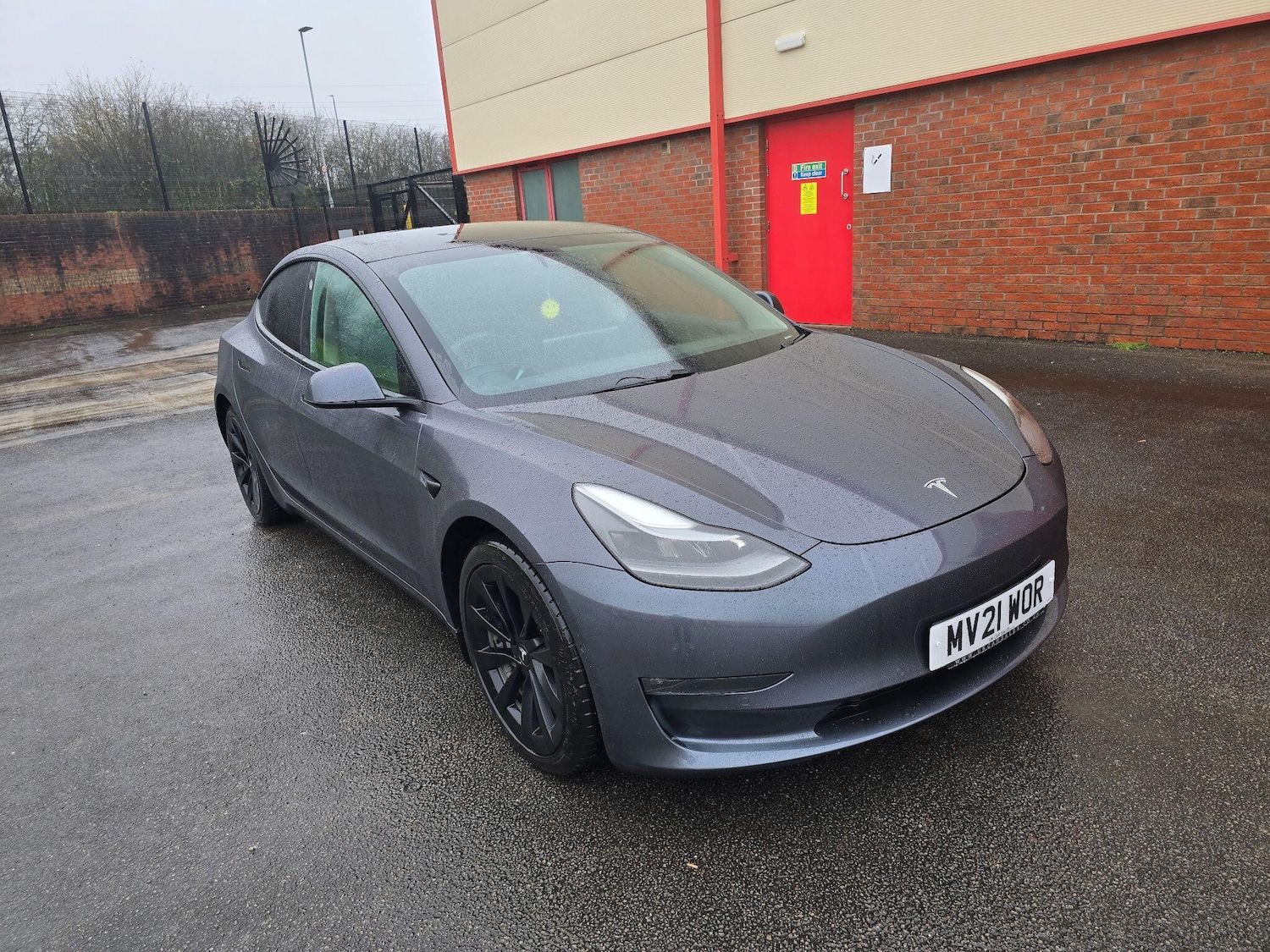 Used Tesla Model 3 2021 for sale - 76689780: Photo 3