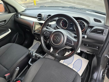 Used Suzuki Swift 2018 for sale - 78309812: Photo