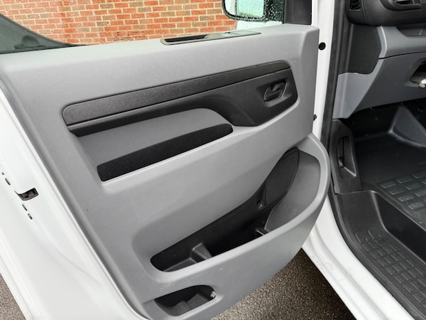Used Vauxhall Vivaro 2023 for sale - 74395932: Photo 15