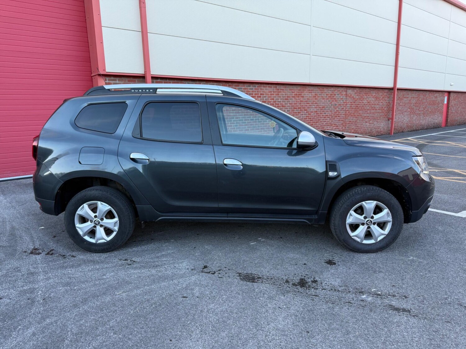 Used Dacia Duster 2019 for sale - 77839982: Photo 2