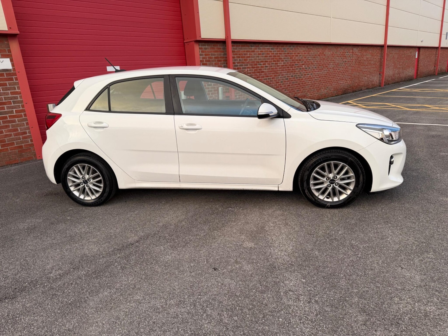 Used Kia Rio 2018 for sale - 77109121: Photo 2