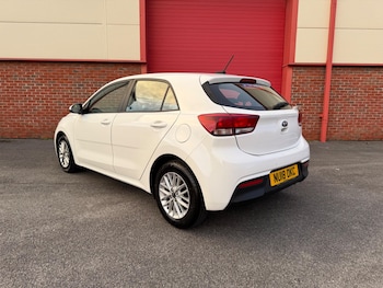 Used Kia Rio 2018 for sale - 77109121: Photo