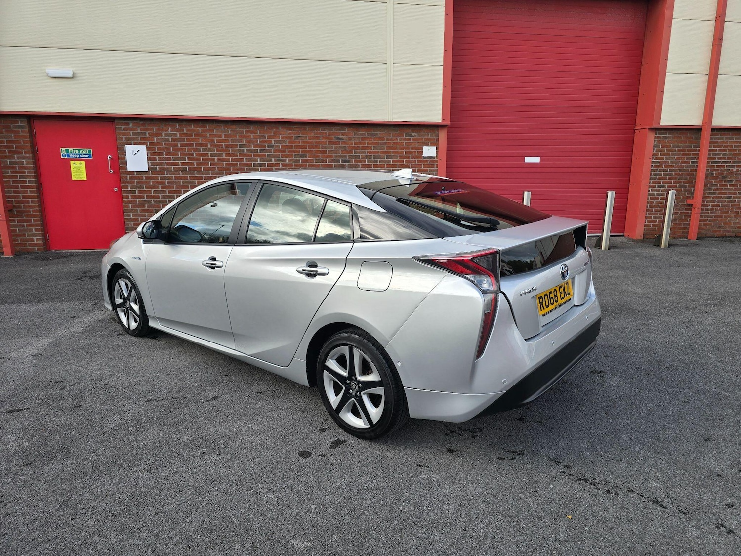 Used Toyota Prius 2018 for sale - 76336537: Photo 10