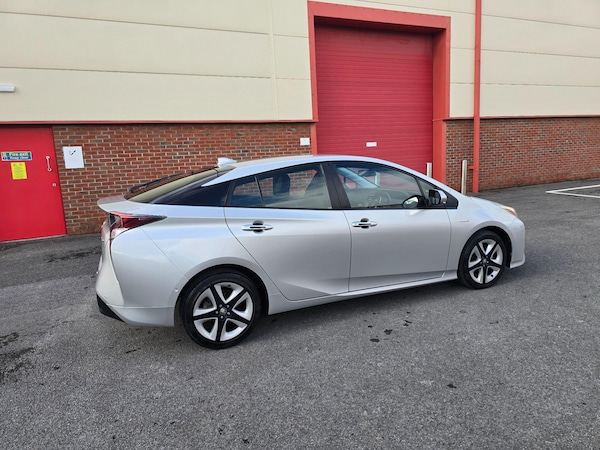 Used Toyota Prius 2018 for sale - 76336537: Photo 13