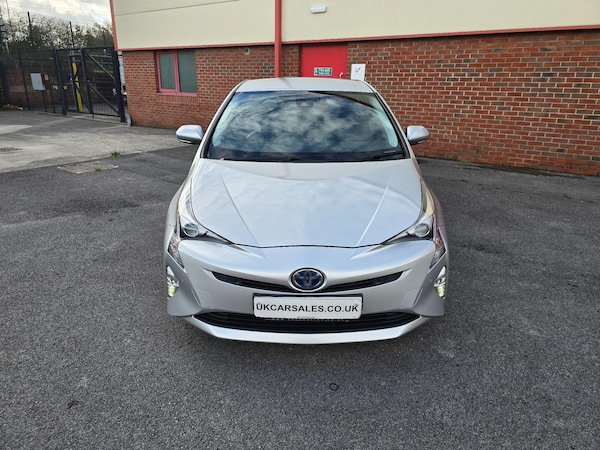 Used Toyota Prius 2018 for sale - 76336537: Photo 4
